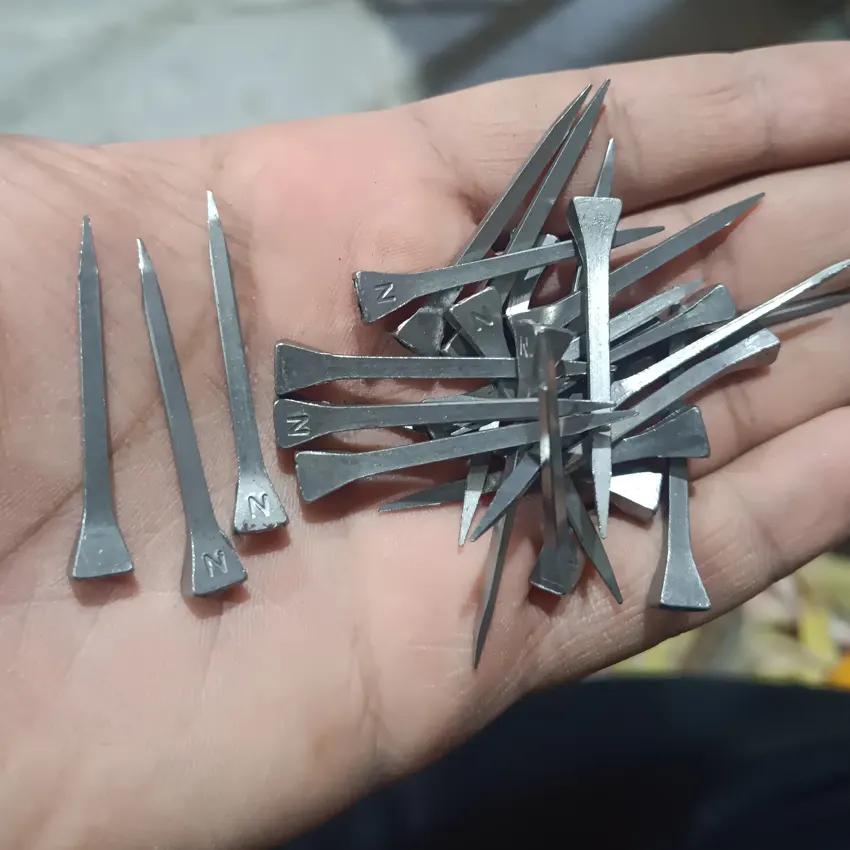 میخ نعل اسب کارخانه ای ابزارآلات کشاورزی و دامداری